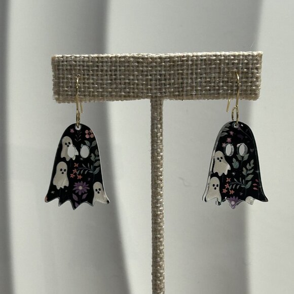 NEW Halloween Ghost Dangle Earrings Floral Design Lightweight Spooky Season - Picture 4 of 5